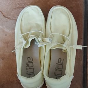 Hey dude yellow anise brights, size 9